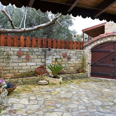 Artemis Traditional House Dom wakacyjny *